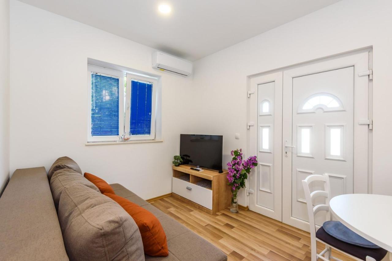 Apartment Dego Near Ploce, Riverfront, Parking Rogotin Εξωτερικό φωτογραφία