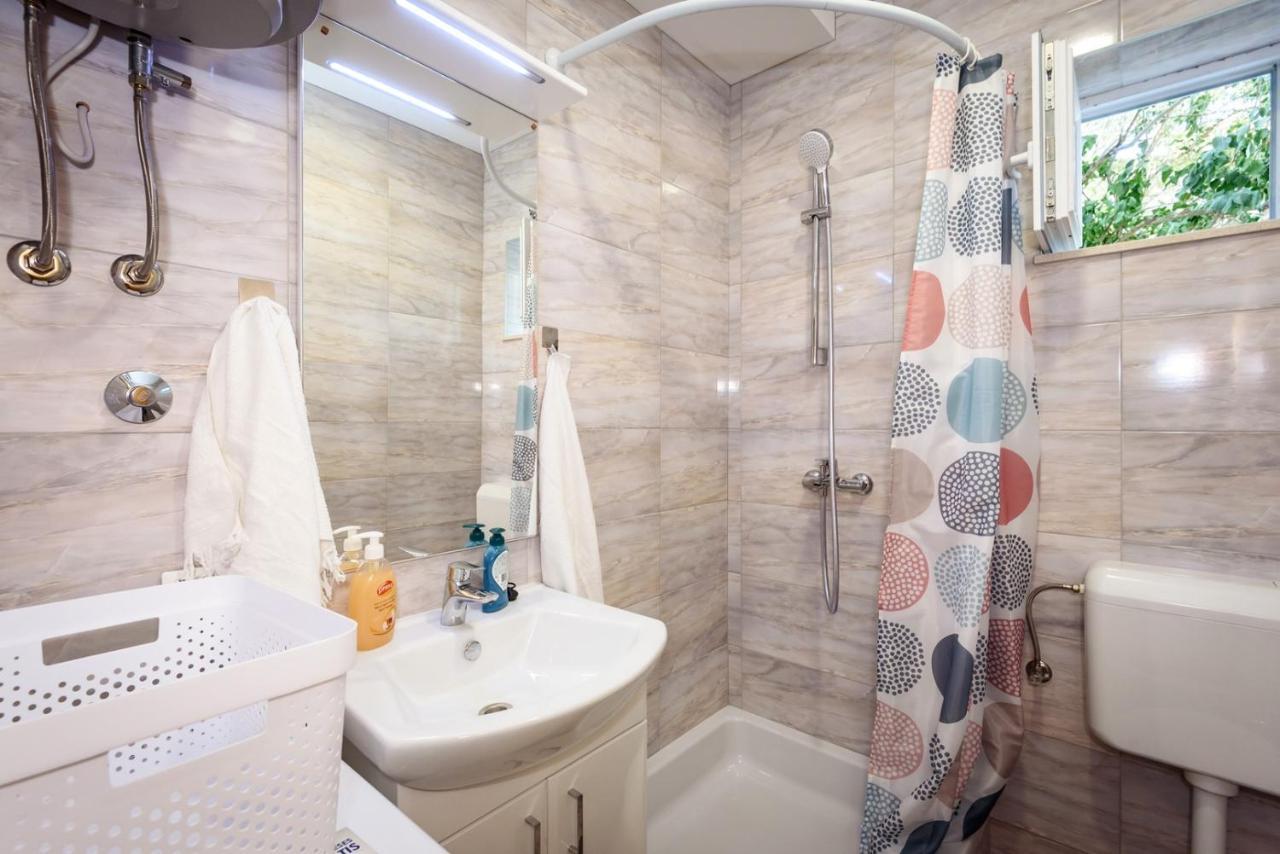 Apartment Dego Near Ploce, Riverfront, Parking Rogotin Εξωτερικό φωτογραφία