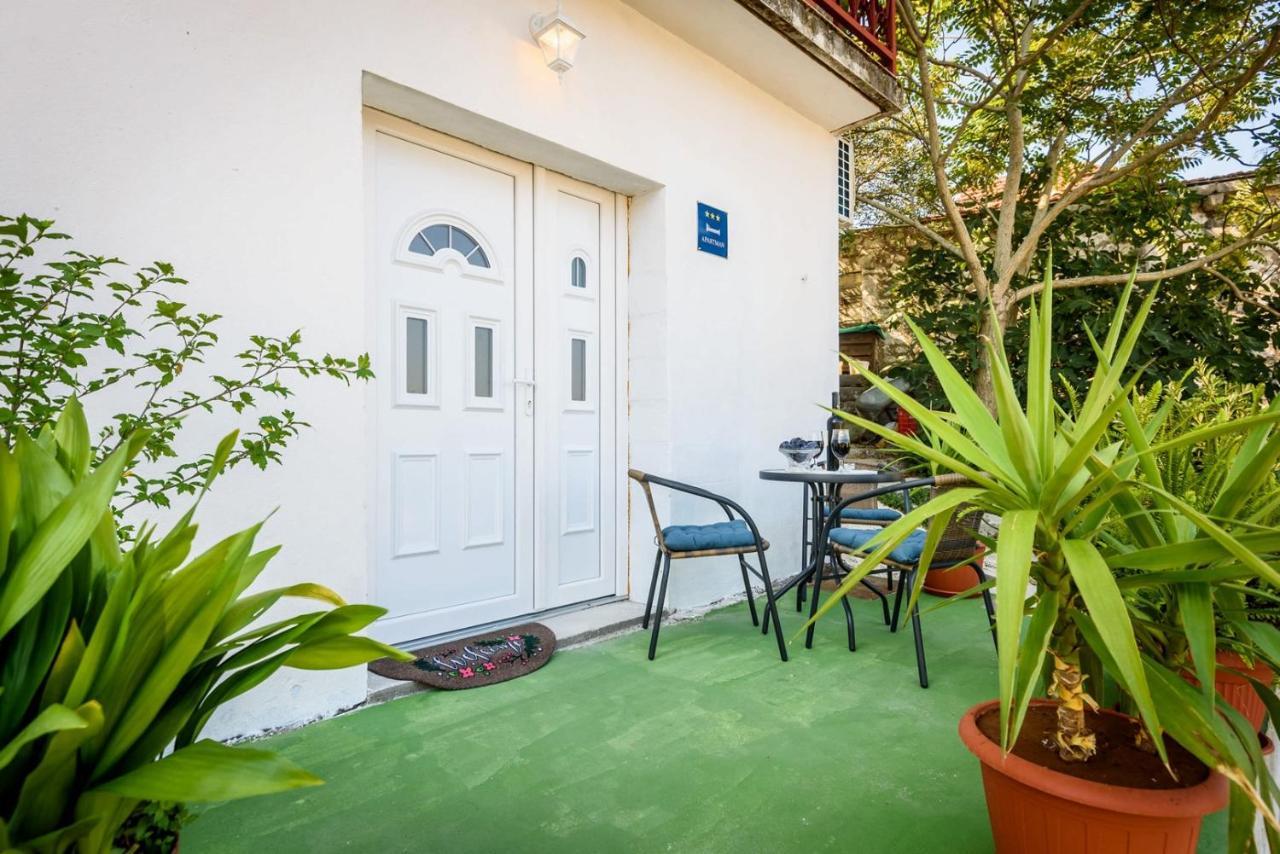 Apartment Dego Near Ploce, Riverfront, Parking Rogotin Εξωτερικό φωτογραφία